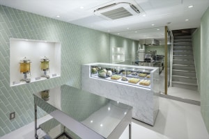 melon and roman Kagurazaka